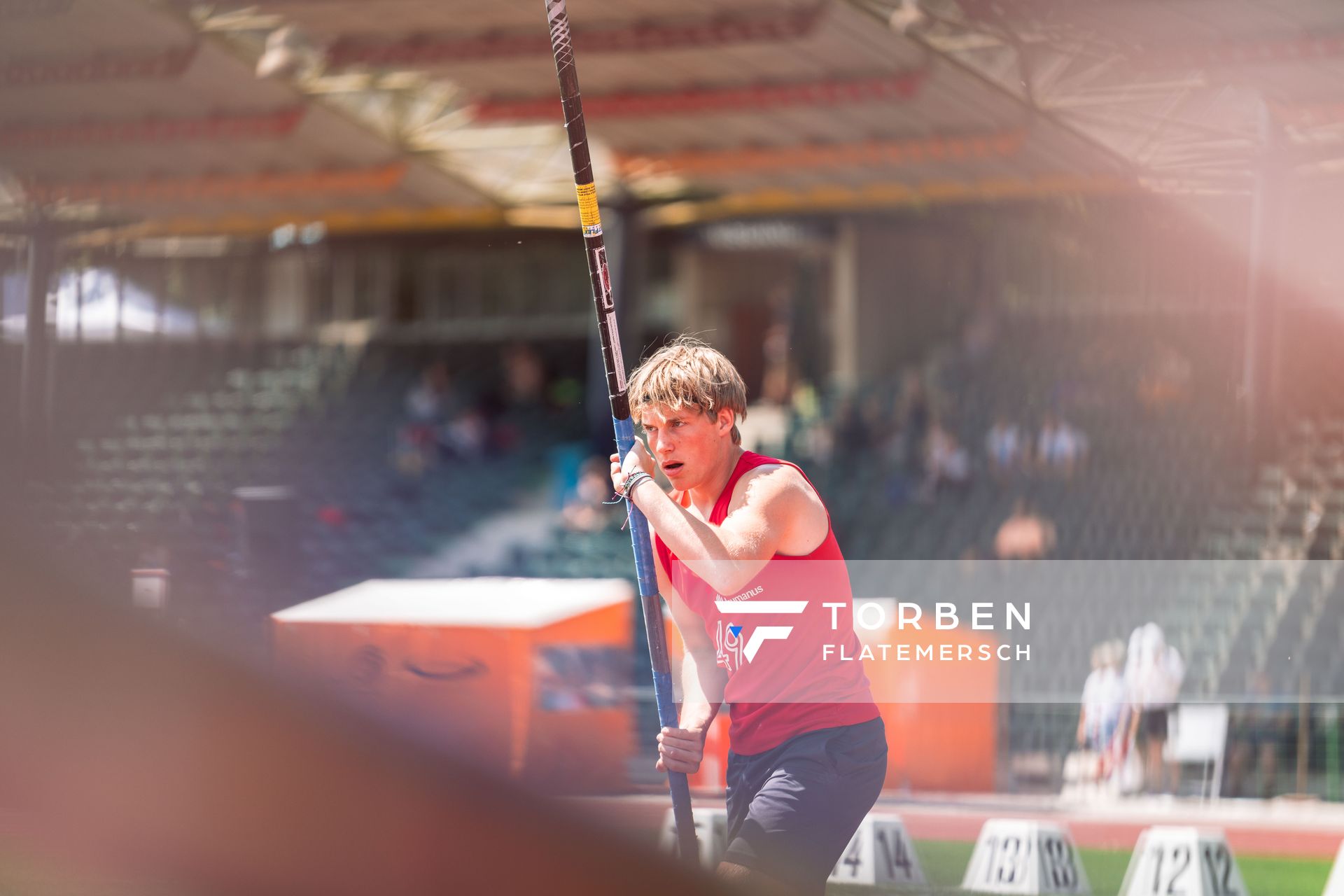 Janik Meyer (MTV 49 Holzminden) beim Stabhochspringen am 02.07.2022 waehrend den NLV+BLV Leichtathletik-Landesmeisterschaften im Jahnstadion in Goettingen (Tag 1)